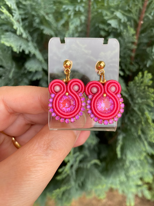 Orecchini mini con Cristallini Swarovski in fuxia dettagli oro